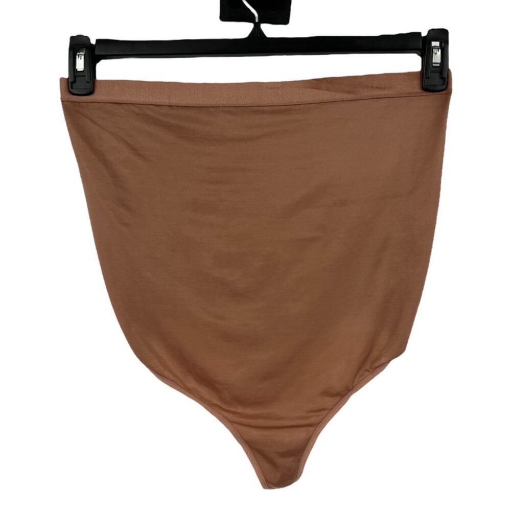 Skims thong Simply Bare High Waisted seamless shapewear‎ dark tan size 2X